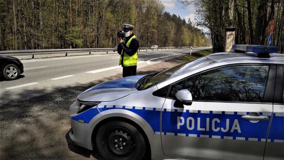 Zmniejszony ruch na drogach, zwiększona ilość piratów drogowych?