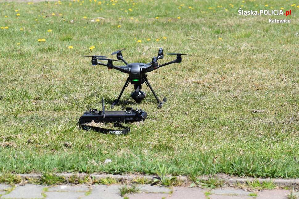 Policyjne patrole w Katowicach z wykorzystaniem drona