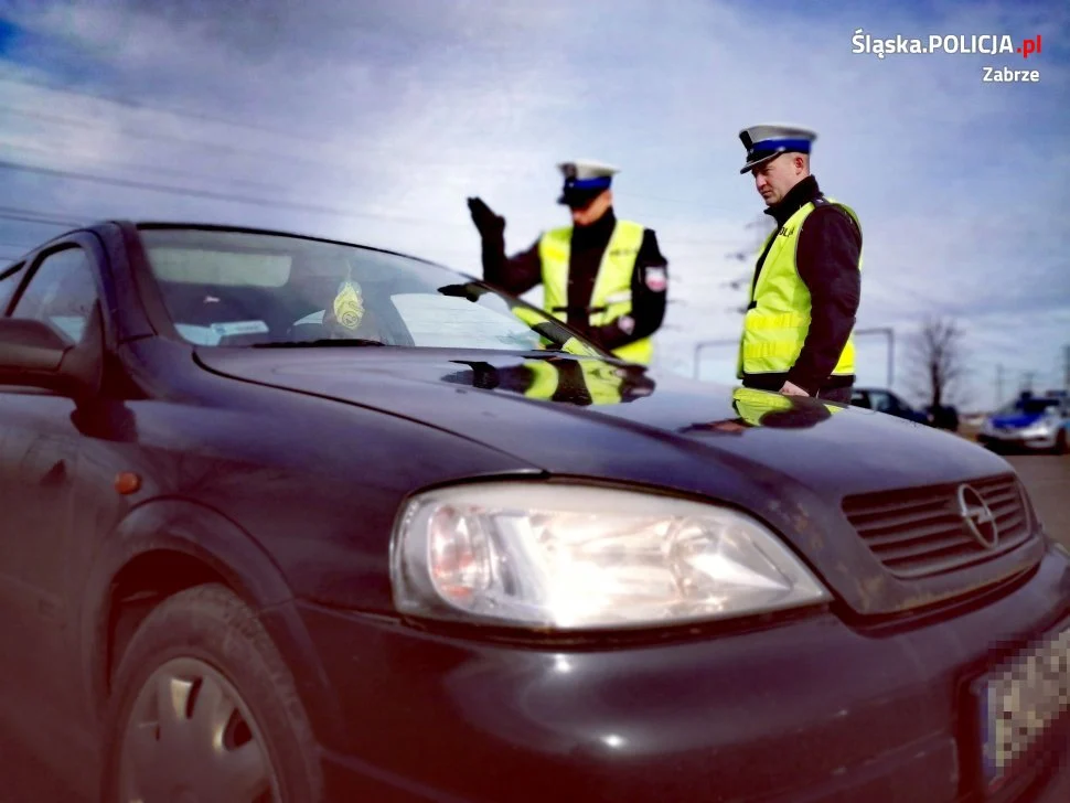 36-latek dwa razy tego samego dnia jechał na zakazie. Zatrzymano też 3 pijanych kierowców