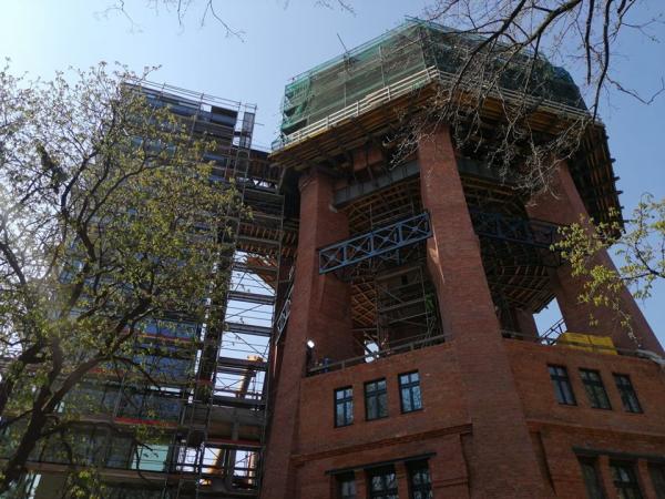 Trwa remont wieży ciśnień przy ul. Zamoyskiego w Zabrzu [ZDJĘCIA]