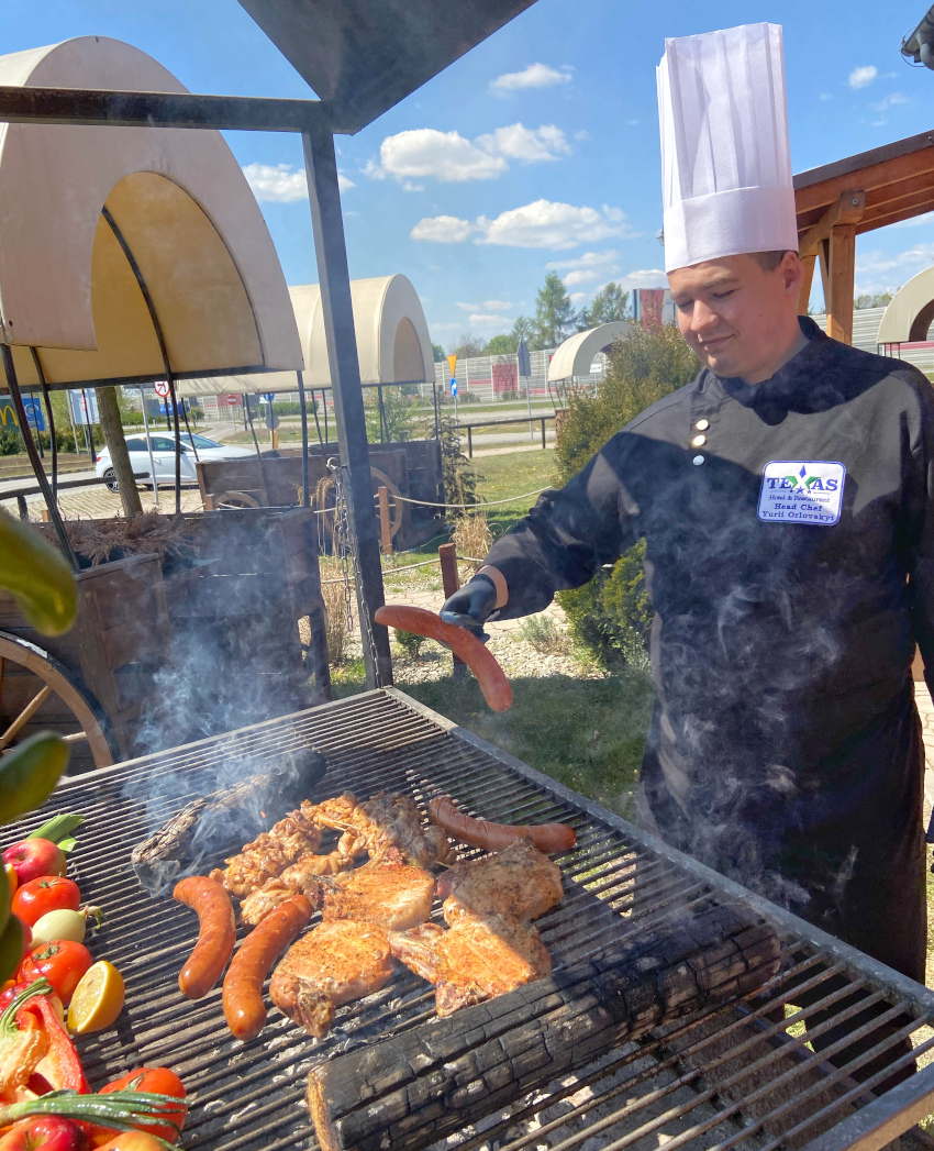 Ta majówka będzie inna niż wszystkie. Zamów majówkowy zestaw z restauracji Texas