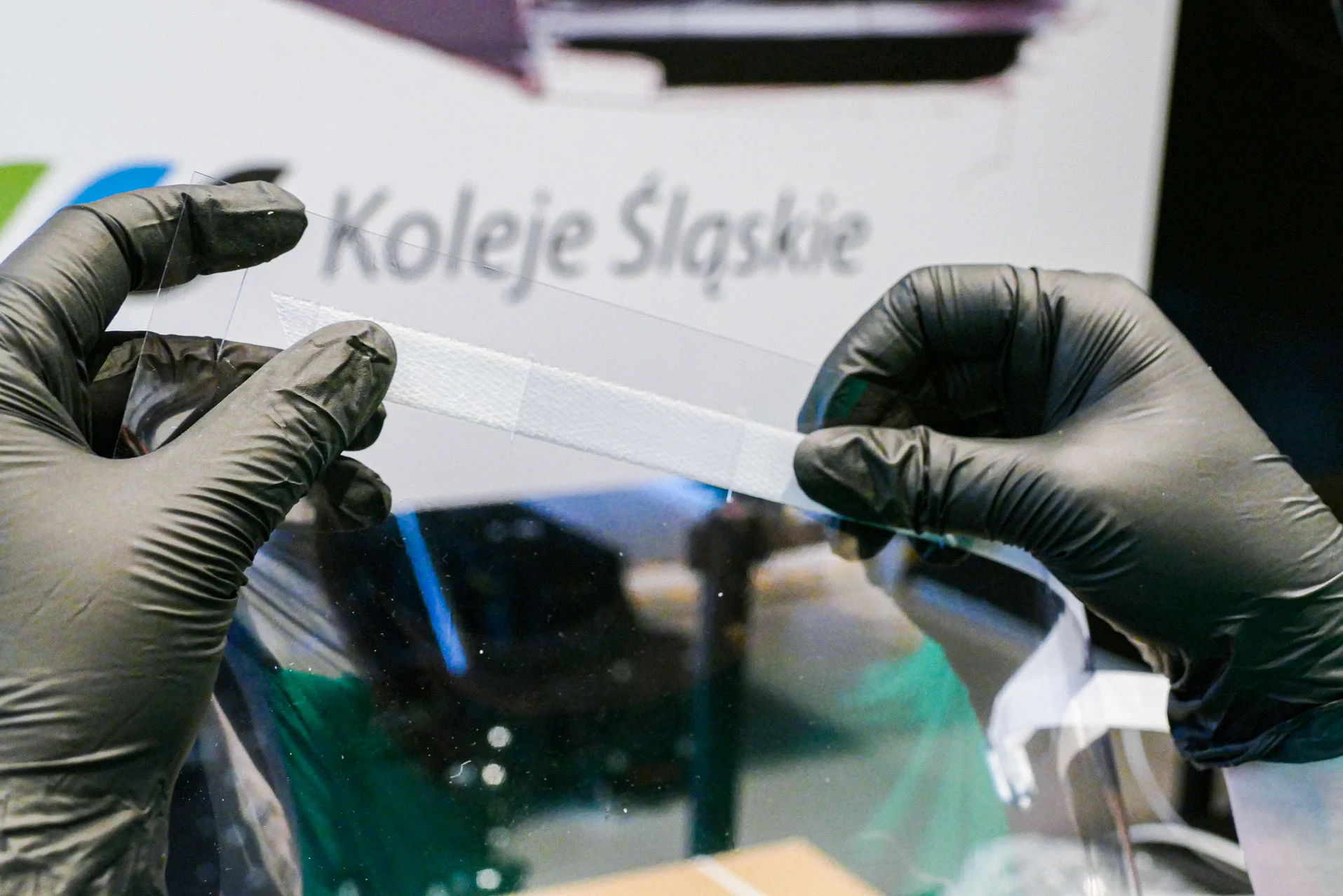 Koleje Śląskie produkują przyłbice dla szpitali