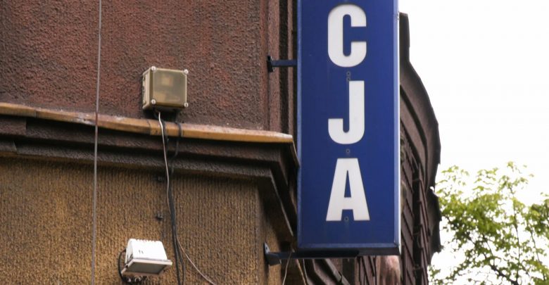 11-miesięczne dziecko wyrzucone przez okno to tylko wierzchołek. Fala przemocy wzrasta