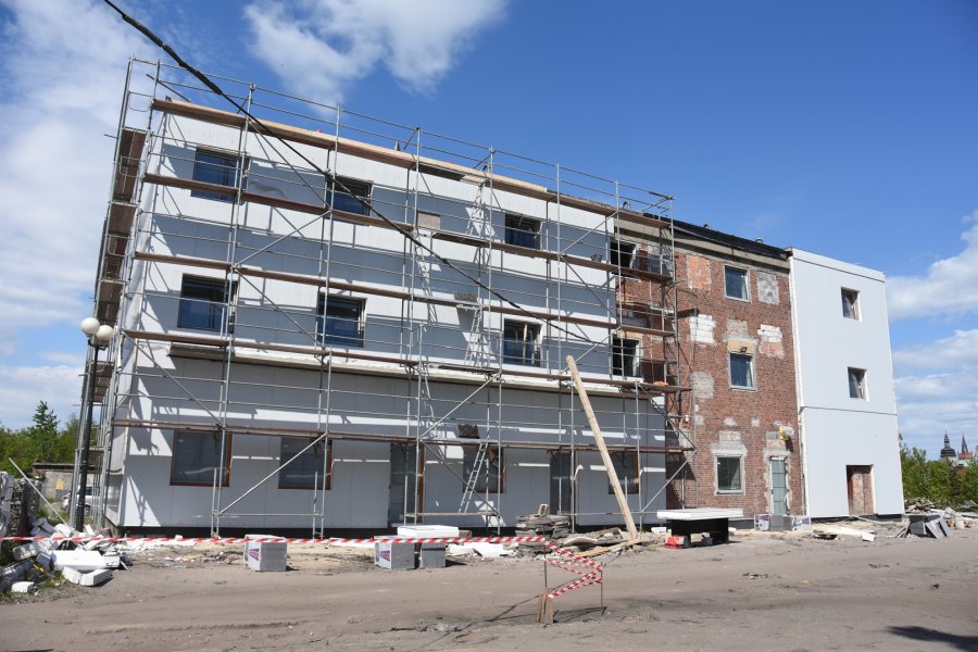 Bytom: Budynki po byłej KWK Rozbark w Bytomiu zmieniają oblicze