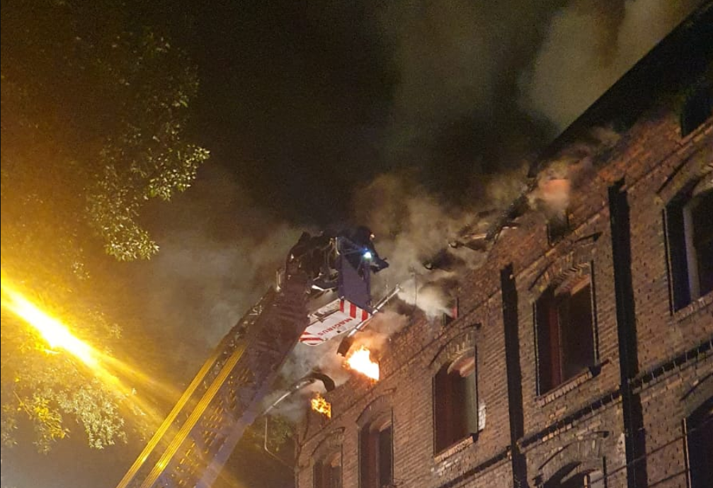 Pożar budynku przy ul. Racławickiej w Bytomiu!