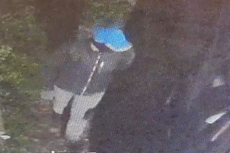 Sosnowiec: Czy rozpoznajesz sprawcę podpalenia samochodu?