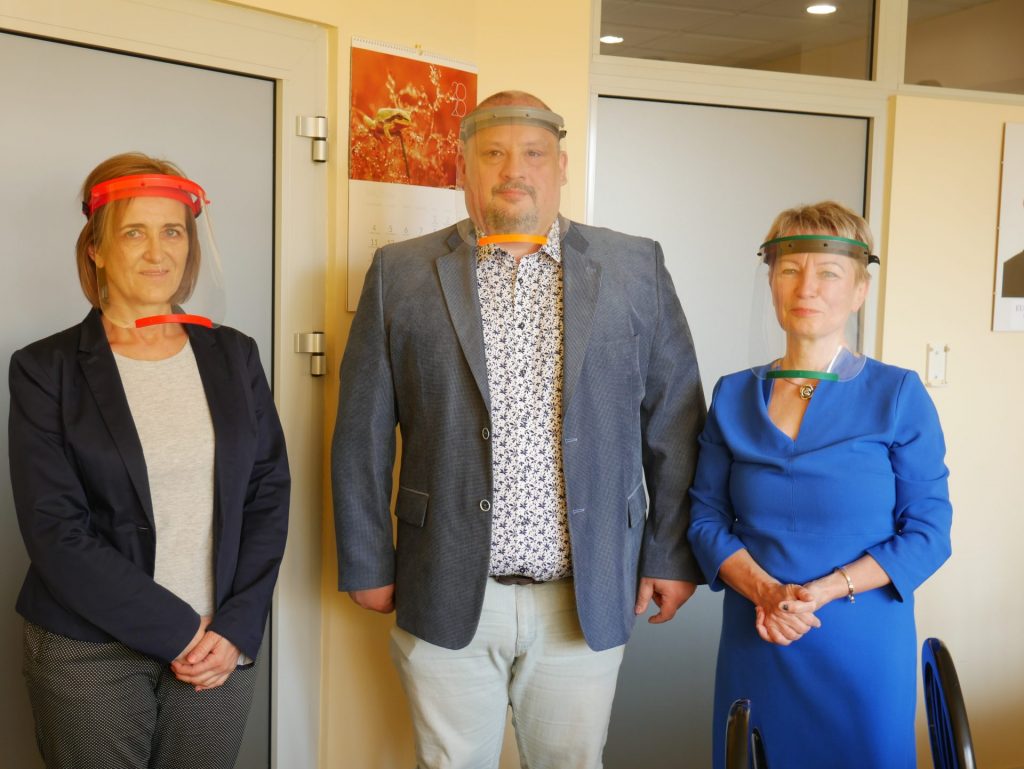 Politechnika Śląska dla naszego Powiatu. Przyłbice ochronne już gotowe