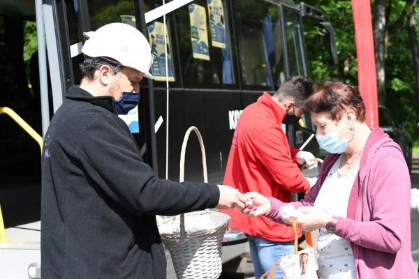 Akcja "Maseczka w miasto" zawitała na osiedle Janek