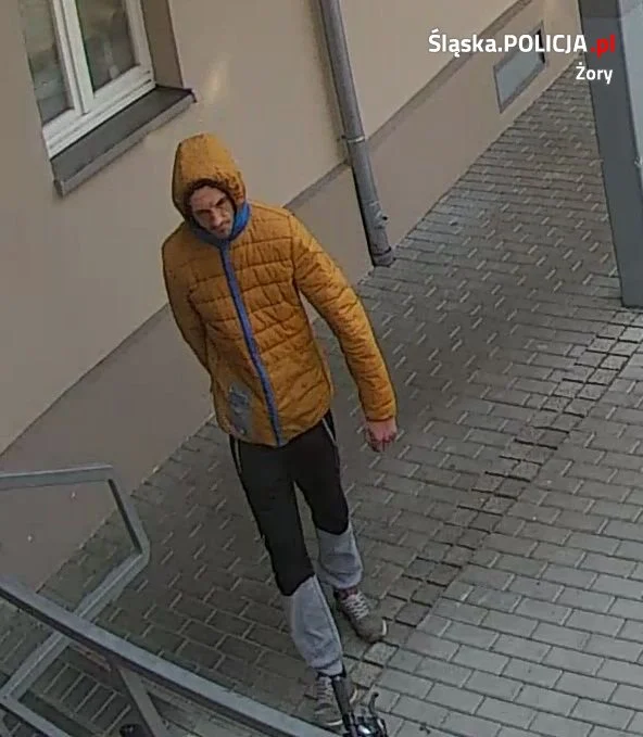 Ten mężczyzna jest podejrzany o kradzież roweru. Poznajesz go?