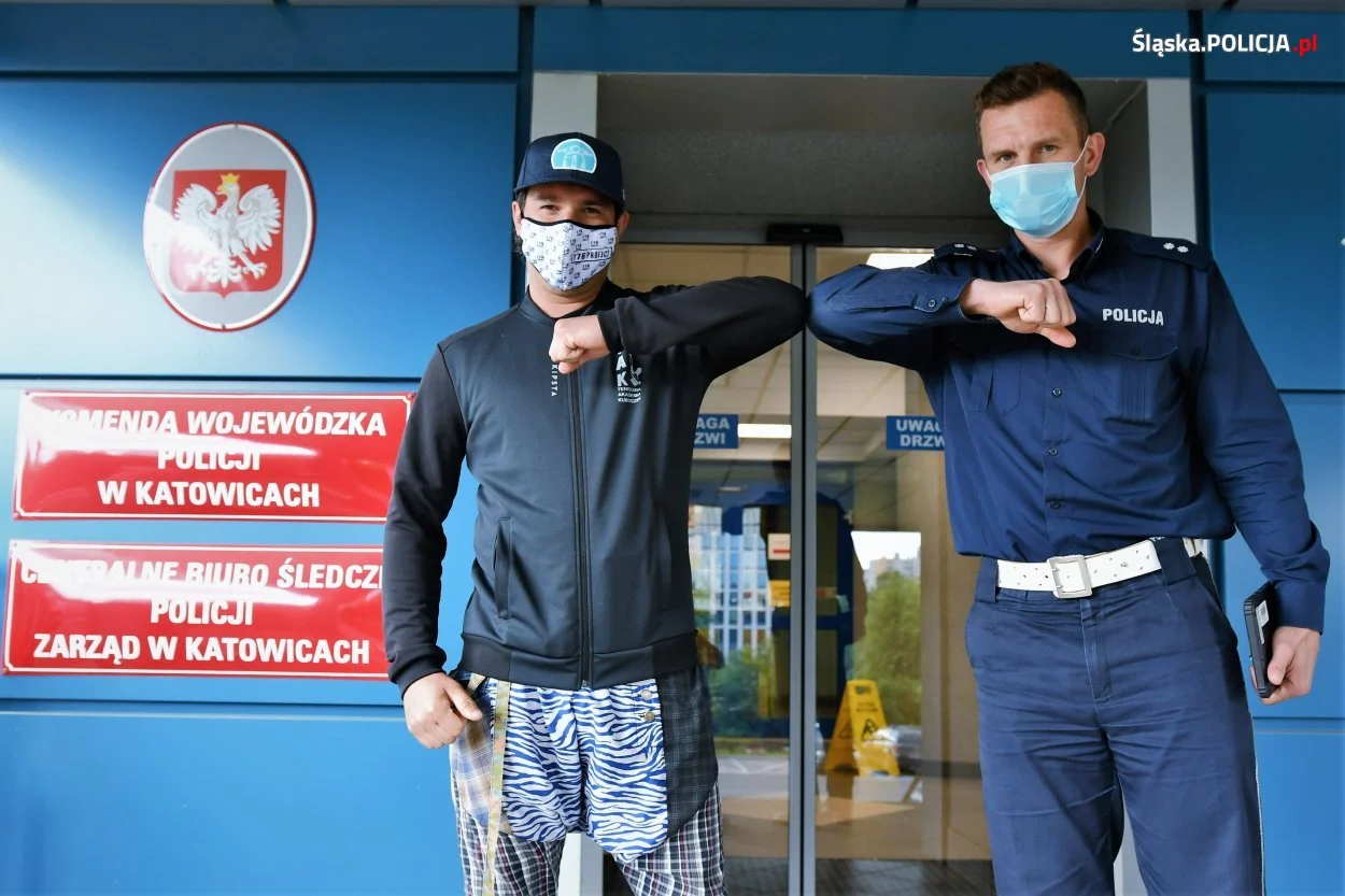 "Posłuchaj znanego człowieka, co złego na drodze Cię czeka". Strat nowej kampanii