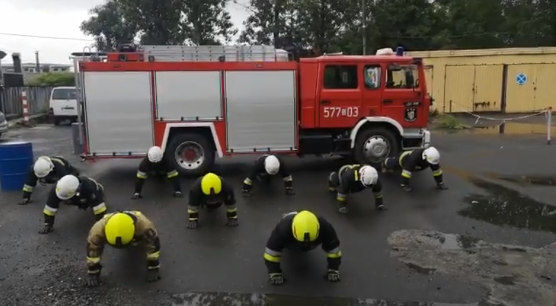#GaszynChallenge. Strażacy Ochotnicy z Rudy Śląskiej "pompowali" dla Wojtusia!