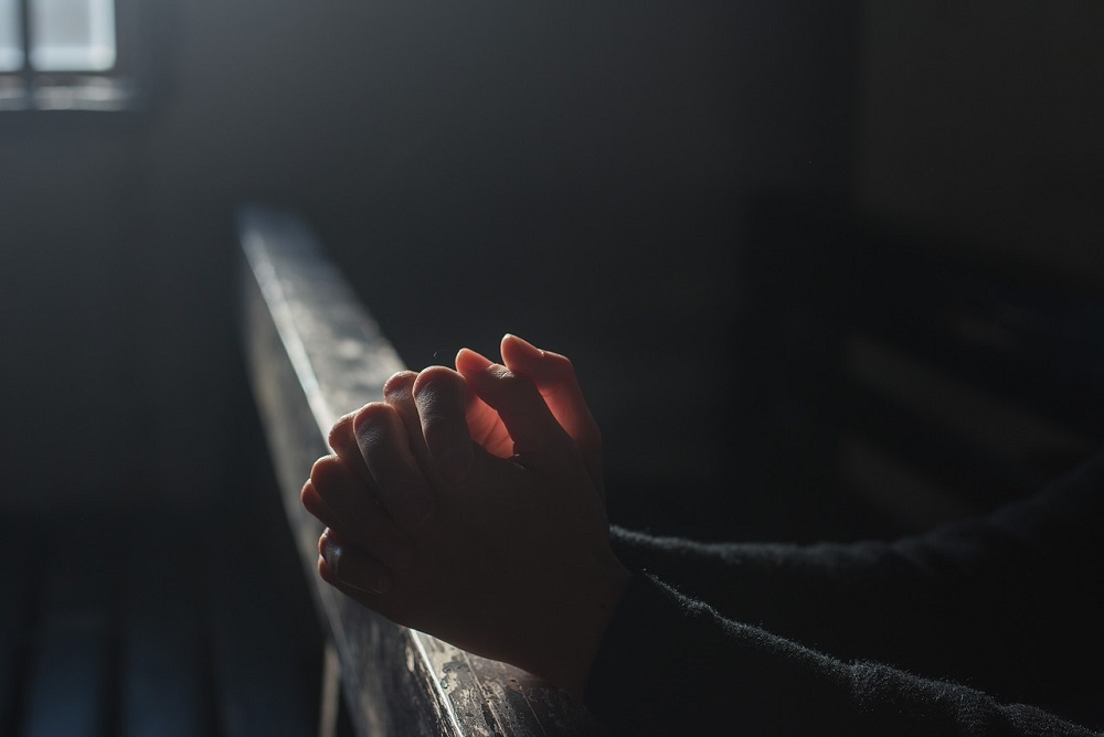 CBOS: pandemia nie wpłynęła na zaangażowanie religijne u 75 proc. badanych