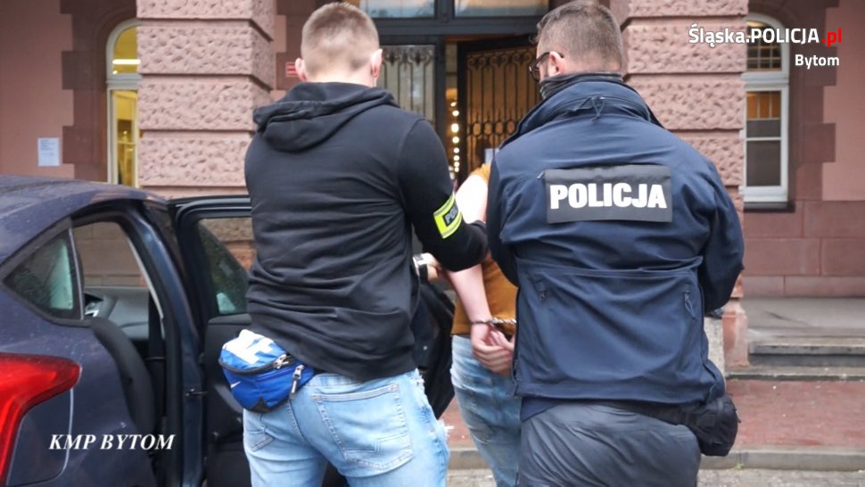 Fałszywi policjanci w areszcie