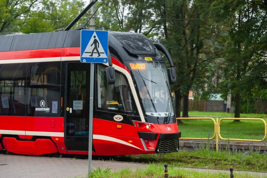 Najnowszy tramwaj Moderus MF 10 AC już na torach