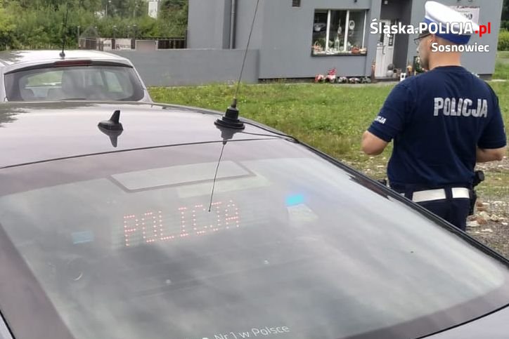 52-latek znieważył policjanta i ugryzł jednego z nich!