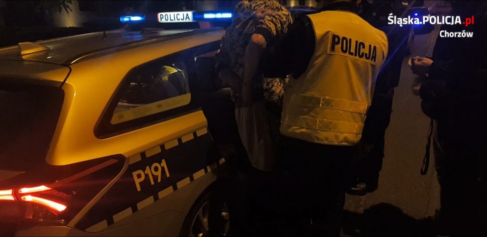 Uszkodził barierki przy ul. Kaliny. Reakcja świadka pozwoliła zatrzymać pijanego kierowcę