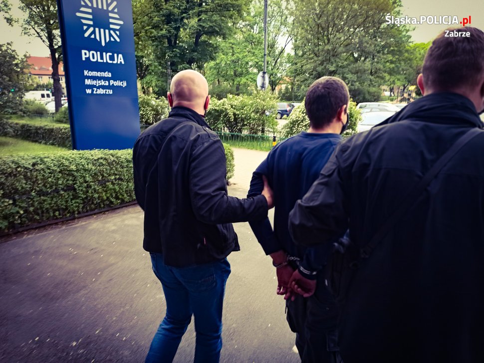 Zabrzańscy policjanci zatrzymali trzech złodziei, którzy ukradli markowy alkohol