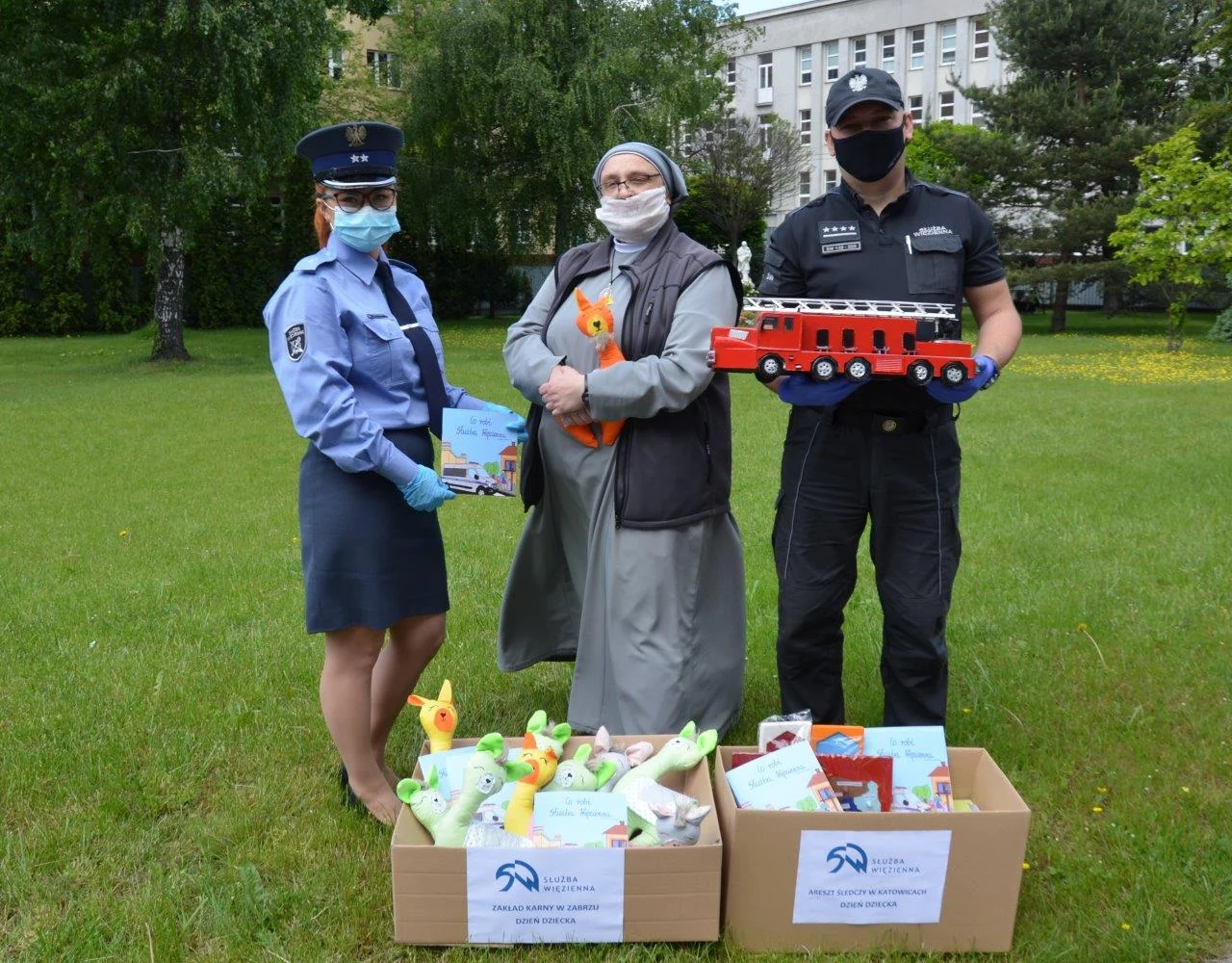Dzień Dziecka z funkcjonariuszami Służby Więziennej