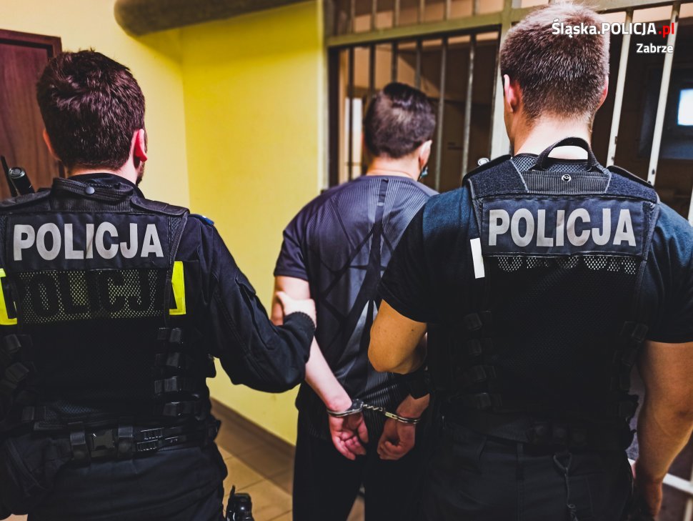 38-latek znęcał się nad rodzicami. Został zatrzymany po tym jak zdemolował mieszkanie