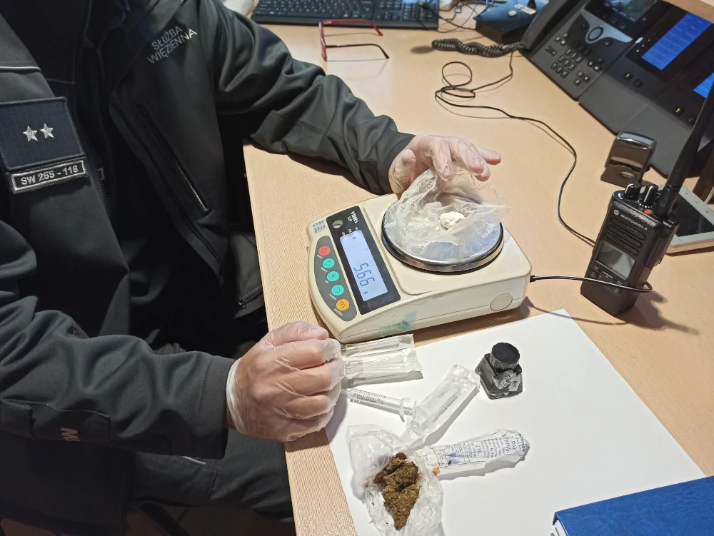 Udaremniona próba przemytu narkotyków w zabrzańskim Zakładzie Karnym