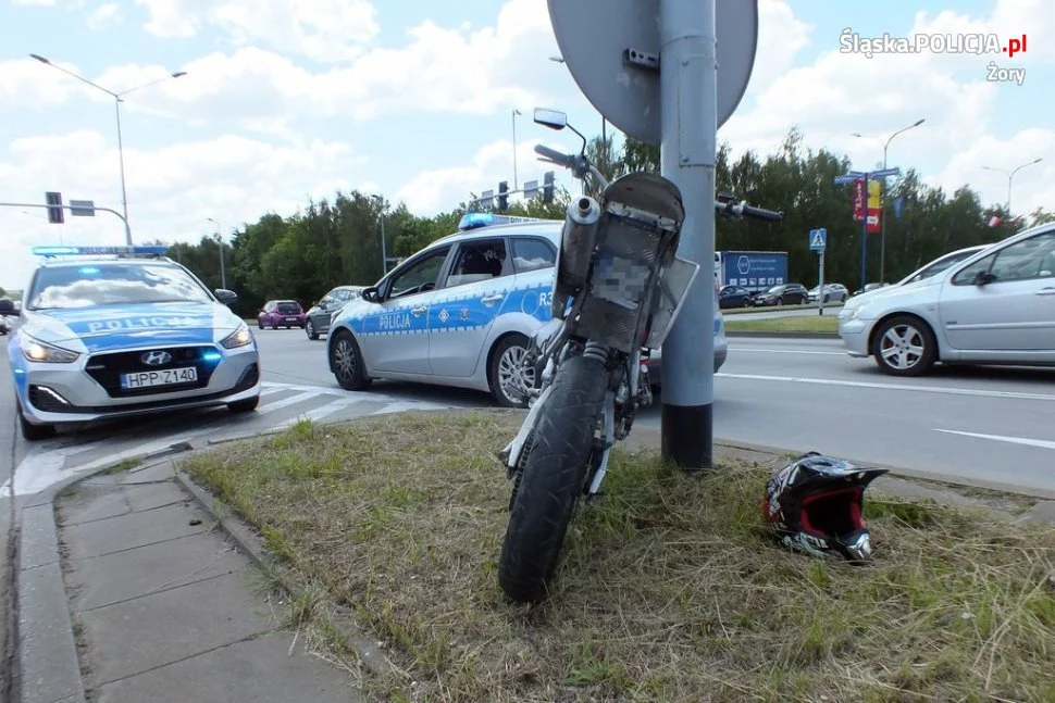 Policjanci z Żor zatrzymali w pościgu motorowerzystę, który nie zatrzymał się do kontroli