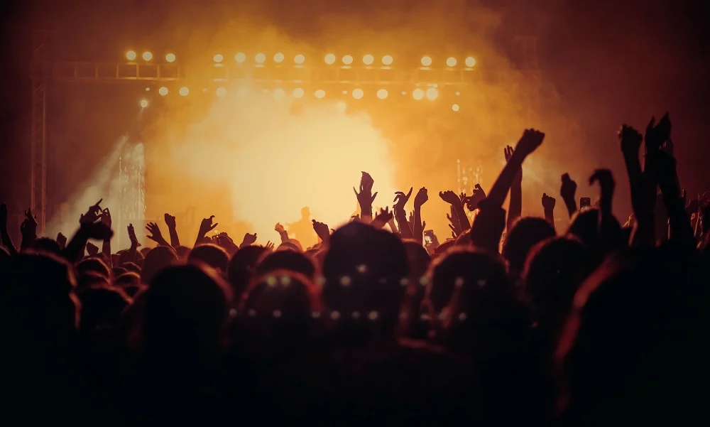 Ministerstwo Kultury: Od 17 lipca wracają duże imprezy plenerowe! Co z klubami muzycznymi?
