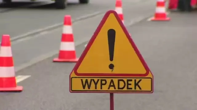 Wypadek w Wirku. Motocyklista ze złamaną nogą został przetransportowany do szpitala