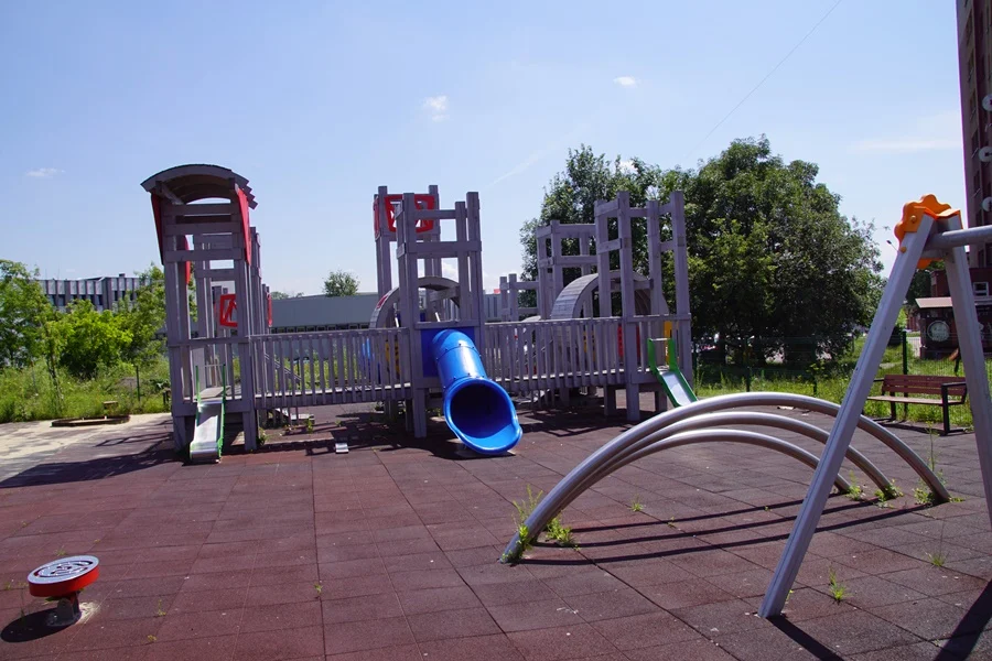 Plac zabaw przy hałdzie znowu został zdemolowany 3