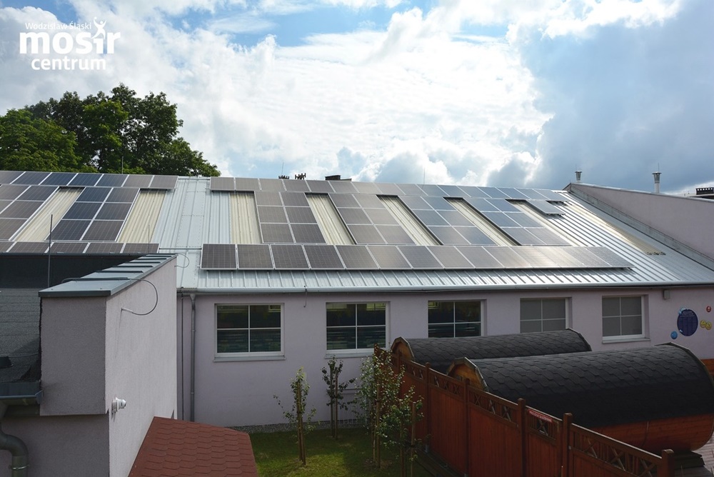 Odnawialne źródła energii w obiektach MOSIR "Centrum"