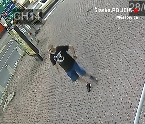 Policja szuka sprawcy zniszczenia samochodu. Poznajesz go?