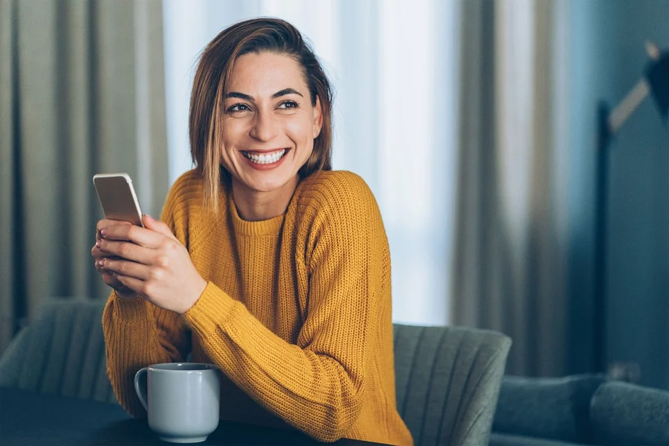 E-dowód w dłoni, eDO App w telefonie