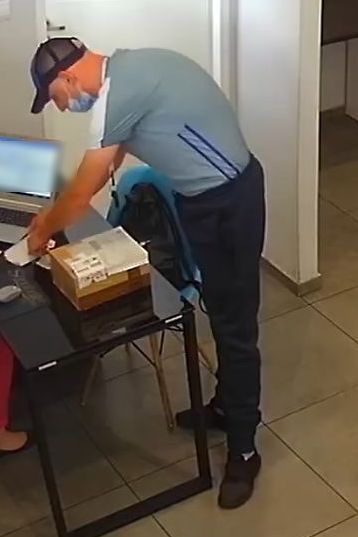 Rozpoznajesz tego mężczyznę? To oszust!