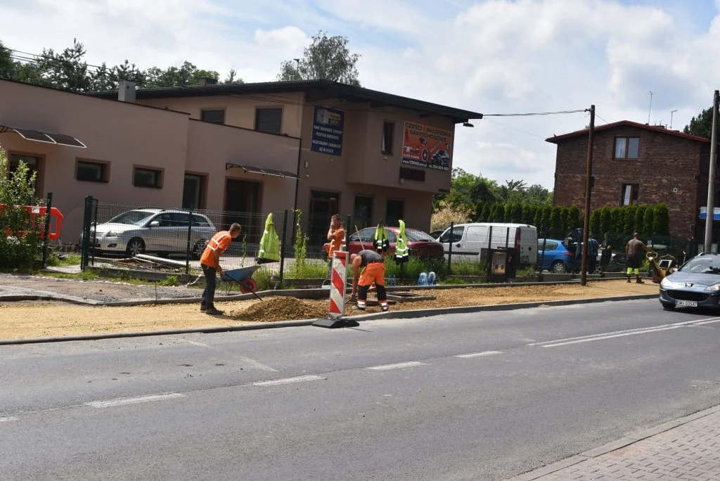 Trwa budowa chodnika przy ul. Rybnickiej w Mikołowie