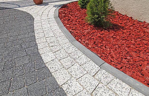 Jak samemu zaimpregnować kostkę brukową?