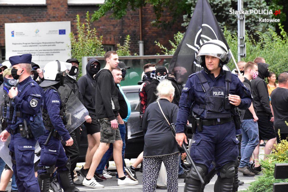 Policjanci zadbali o bezpieczeństwo podczas zgromadzeń w Katowicach!