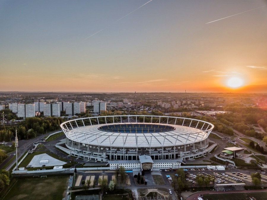 Kino samochodowe na Stadionie Śląskim w Chorzowie