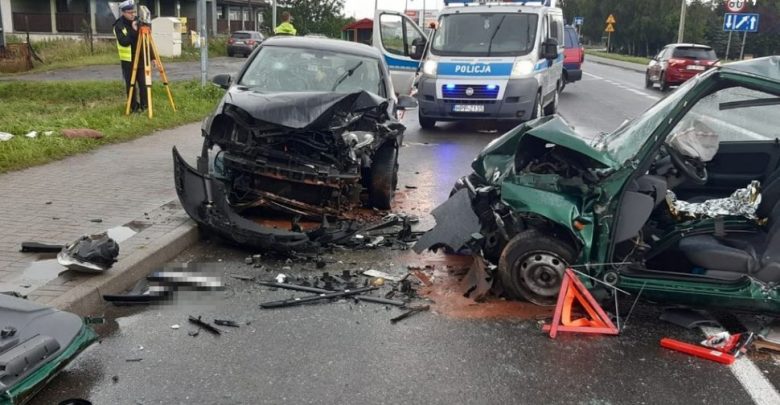 Koszmarna czołówka na Pszczyńskiej! Wśród rannych małe dziecko! [ZDJĘCIA]