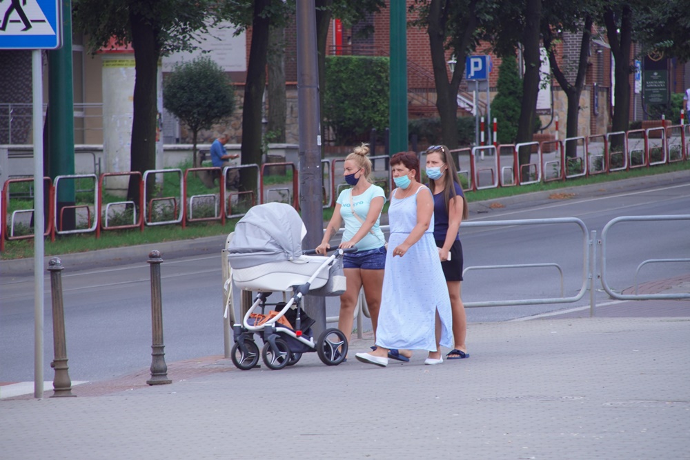 Ruda Śląska: większość mieszkańców stosuje się do restrykcji "strefy czerwonej"