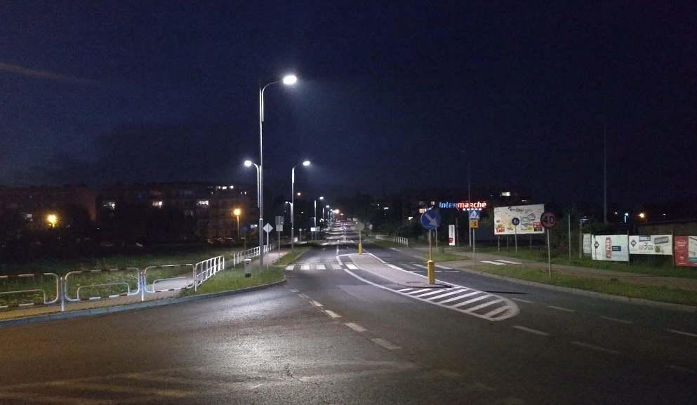 Ulica Górnośląska na całej długości ma już oświetlenie LED