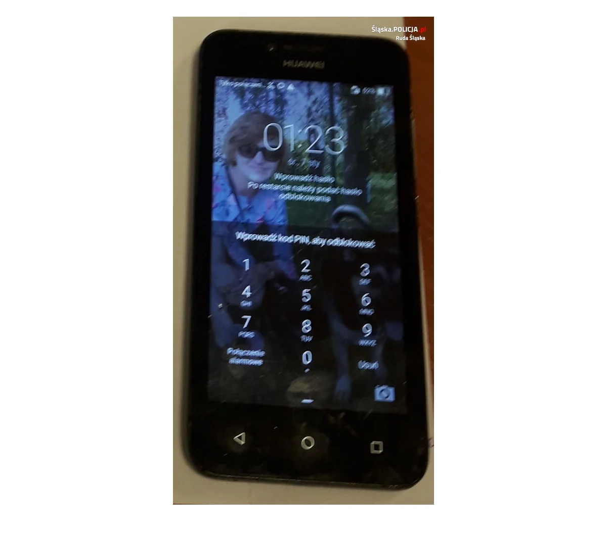 Policja szuka właściciela telefonu
