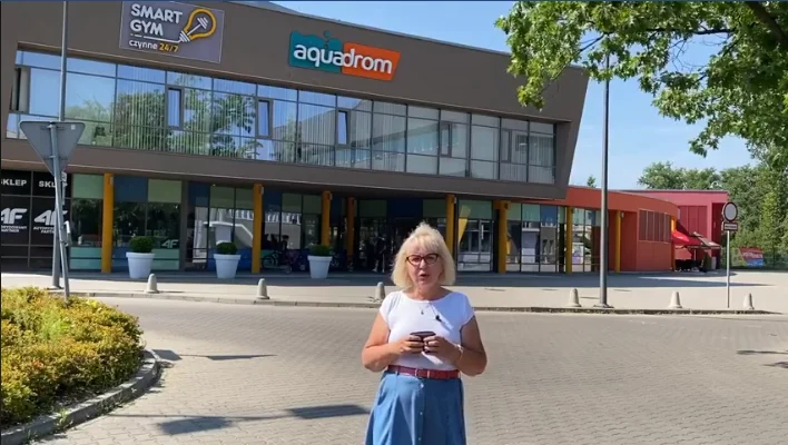 Prezydent Rudy Śląskiej zaprasza do Aquadromu i przeprasza za brak maseczki