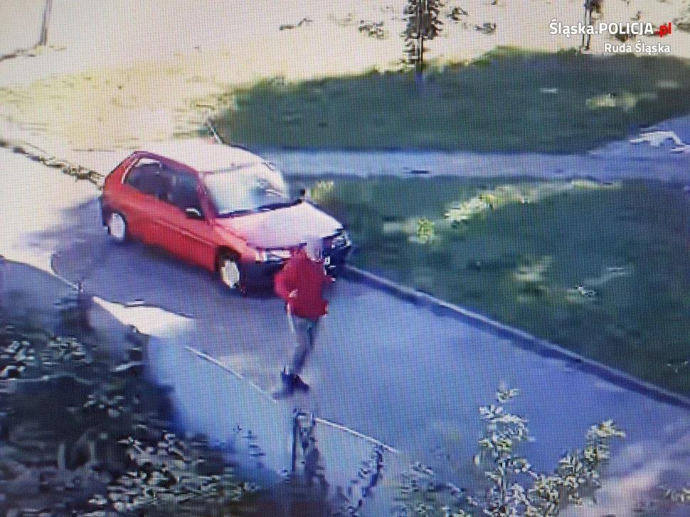 Ten mężczyzna podejrzany jest o kradzież z włamaniem do samochodu. Rozpoznajesz go?