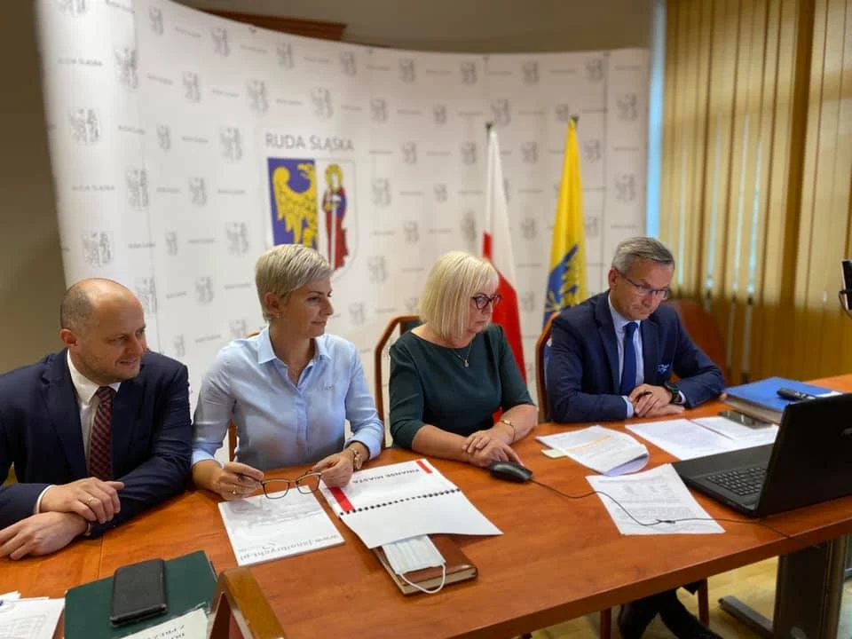 Prezydent Grażyna Dziedzic bez absolutorium, nie otrzymała także wotum zaufania