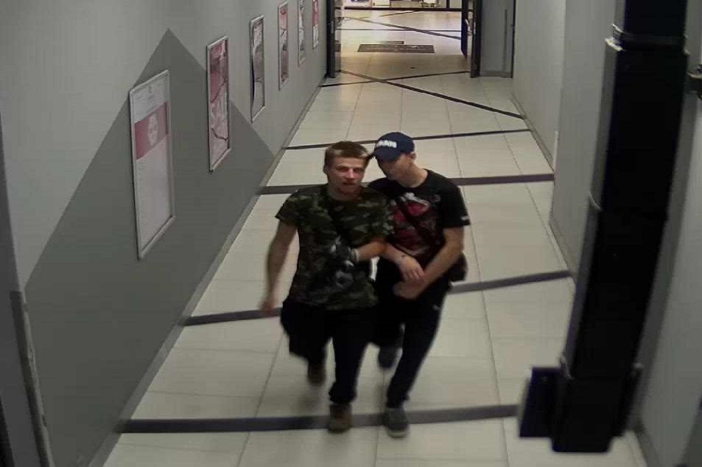 Rozpoznajesz mężczyzn ze zdjęcia?