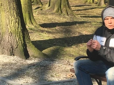 Ten mężczyzna dopuścił się okazania czynności o charakterze seksualnym. Rozpoznajesz go?