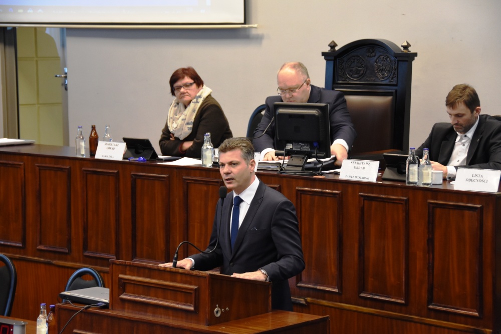 W poniedziałek sesja absolutoryjna