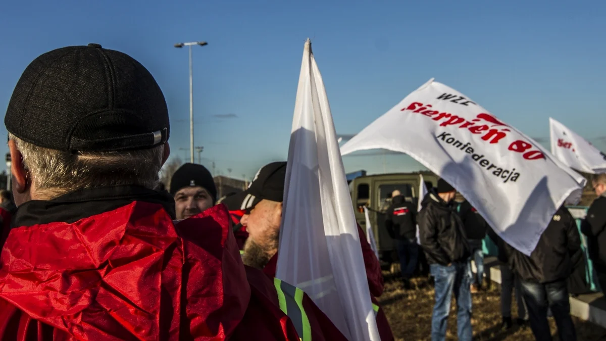 Związkowcy zapowiadają ogromy protest, piszą do premiera: "Śląsk umiera w biały dzień"