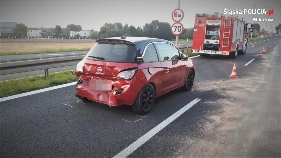 O krok od tragedii. Samochód uderzył w pieszych na krajowej "wiślance"