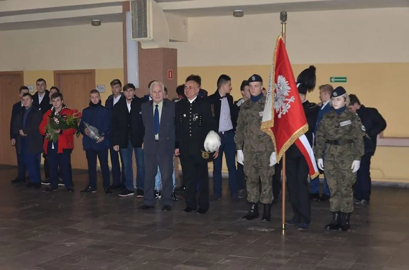 Laboratorium Taurona i stypendyści PGG