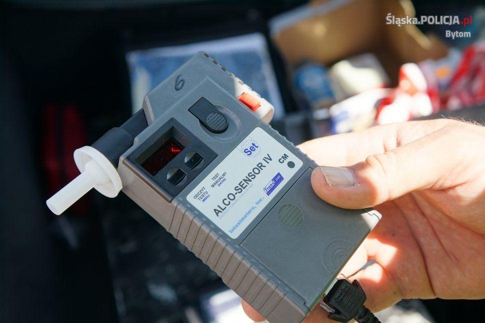 Nietrzeźwy z sądowym zakazem jazdy ukradł paliwo